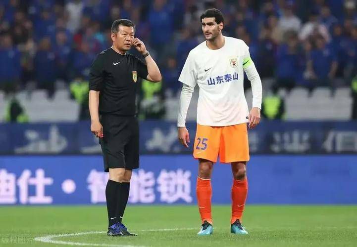 萧老太太冷笑一声，得意的说：我可是听别人说过，就你这种情况至少也要判15年。